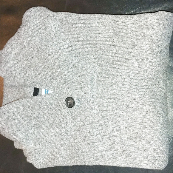 Old Navy Other - NWOT Old Navy grey fleece sweater (Sz M (8))